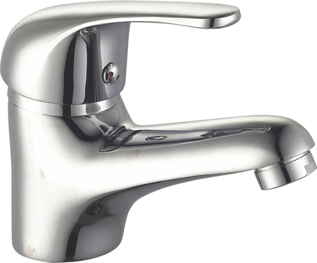 KITCHEN FAUCET